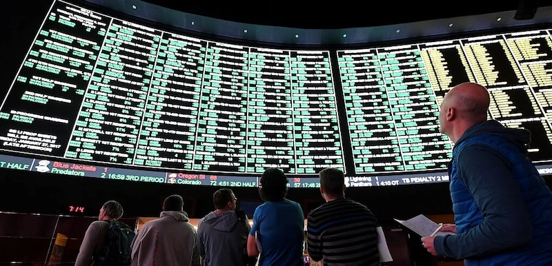 How to Calculate a Parlay Bet Simply